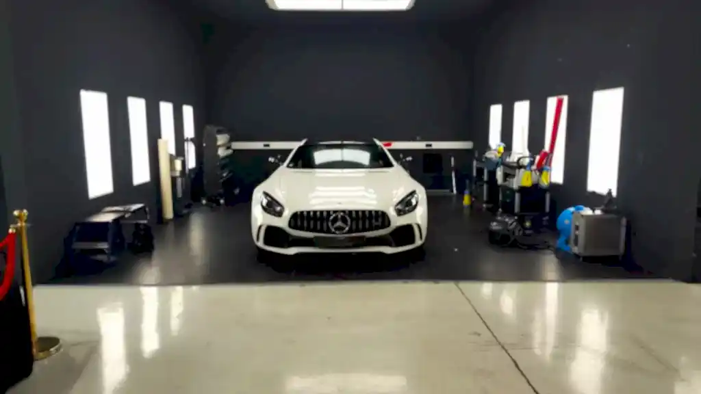 Mercedes-AMG GT R